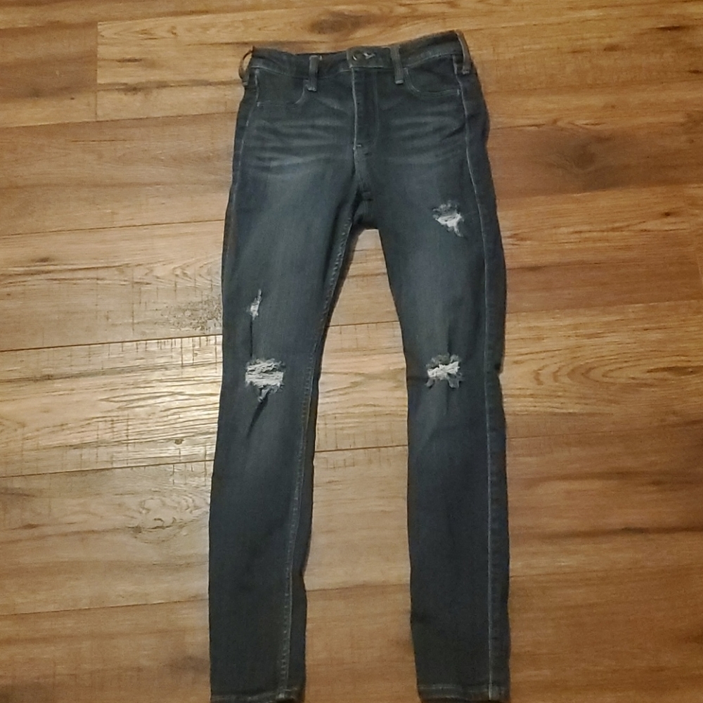 ~3 For $25~ Hollister Jeggings